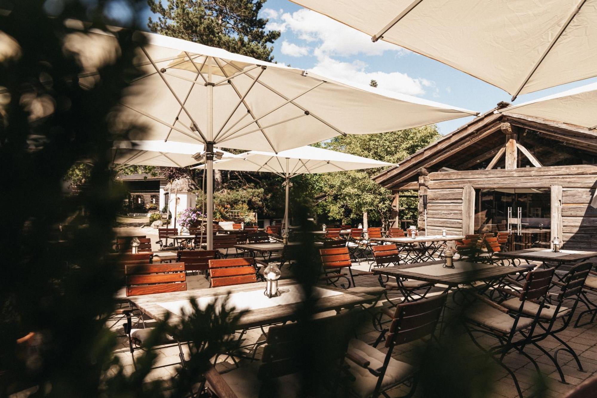 Naturel Hoteldorf Schoenleitn 라챈치오버뎀파커시 외부 사진